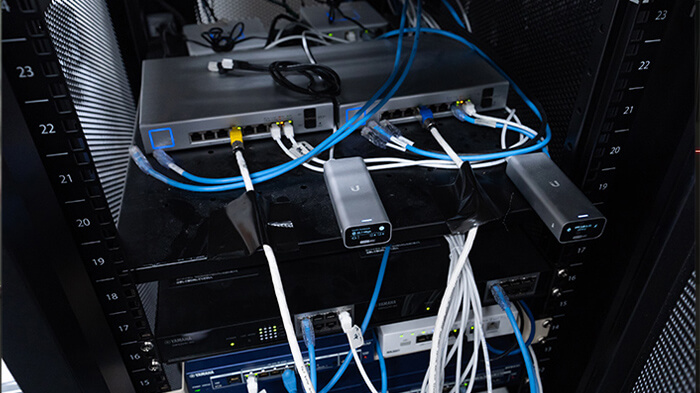 多数の単独インターネット回線